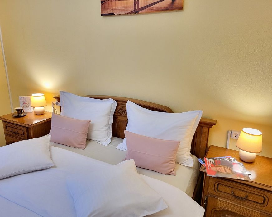 Киев! Сдам посуточно 2к, Левый берег, Гришко 9, м.Позняки-5мин.