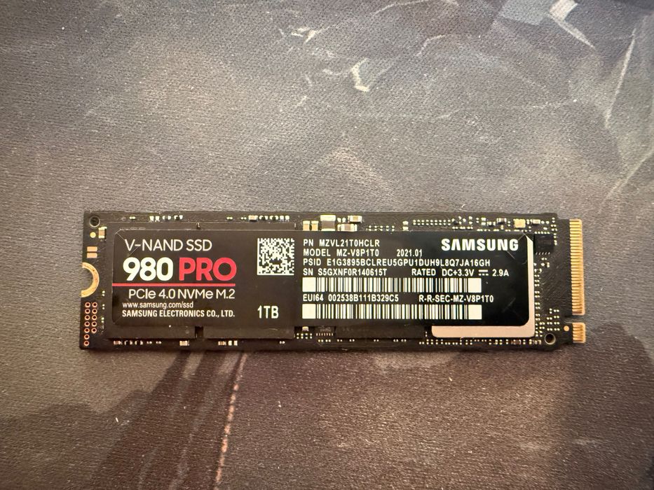 SSD диск Samsung 980 Pro 1TB M.2 PCIe 4.0 x4 V-NAND