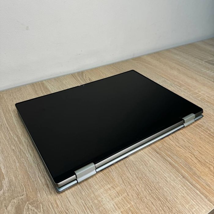 Продаю потужний сенсорний ноутбук-трансформер Dell

Цей ноутбук мо