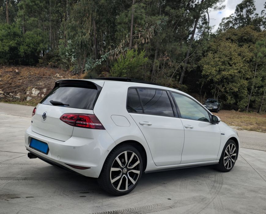Volkswagen Golf GTE 1.4 TSI Plug-in Hybrid DSG |