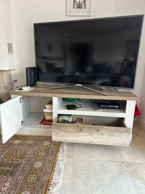 Movel para TV Excellent estado (140x52x52 cms)