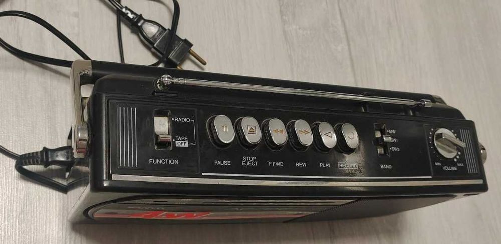 Касетний магнітофон Sanyo М 174ОН (Japan)