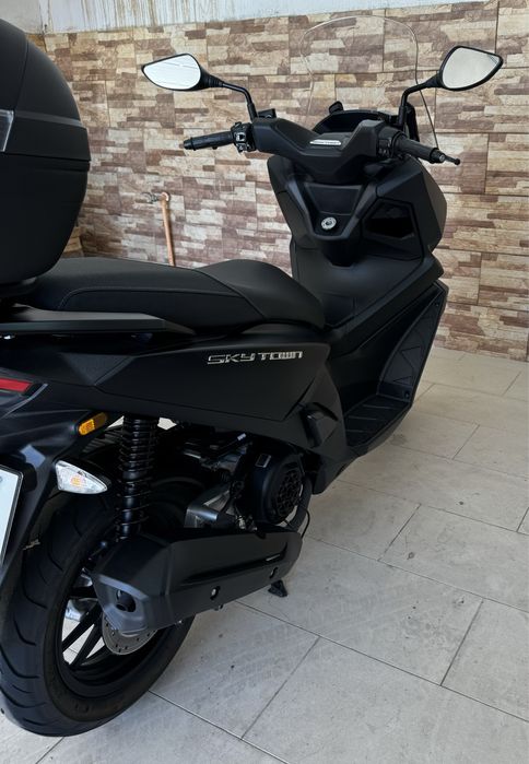 Kymco Skytown 125cc (2025) - Apenas 6.379km (Garantia até 2028)