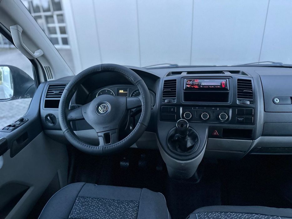 Volkswagen Transporter T5  2.0 TDI 2010 Salon Polska FV klima grzana szyba