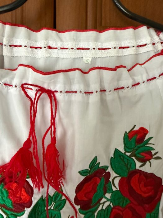 Вишита блуза жіноча на 42р.