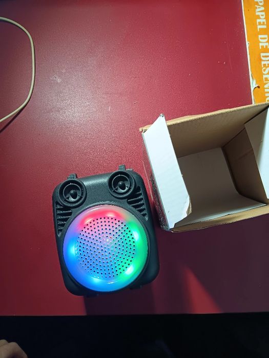 Vende-se coluna Super bass speaker 1200mAh