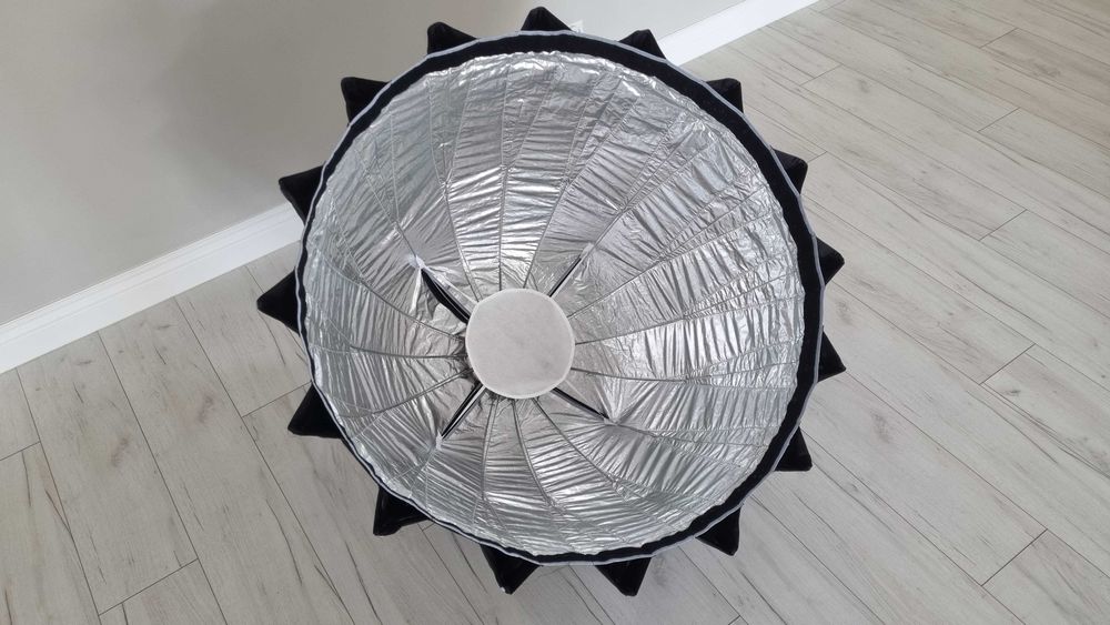 Softbox Aputure Light Dome II. Mocowanie Bowens.