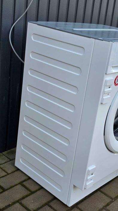 Pralka do zabudowy Electrolux Perfectcare 700, 7kg/1400obr steamcare