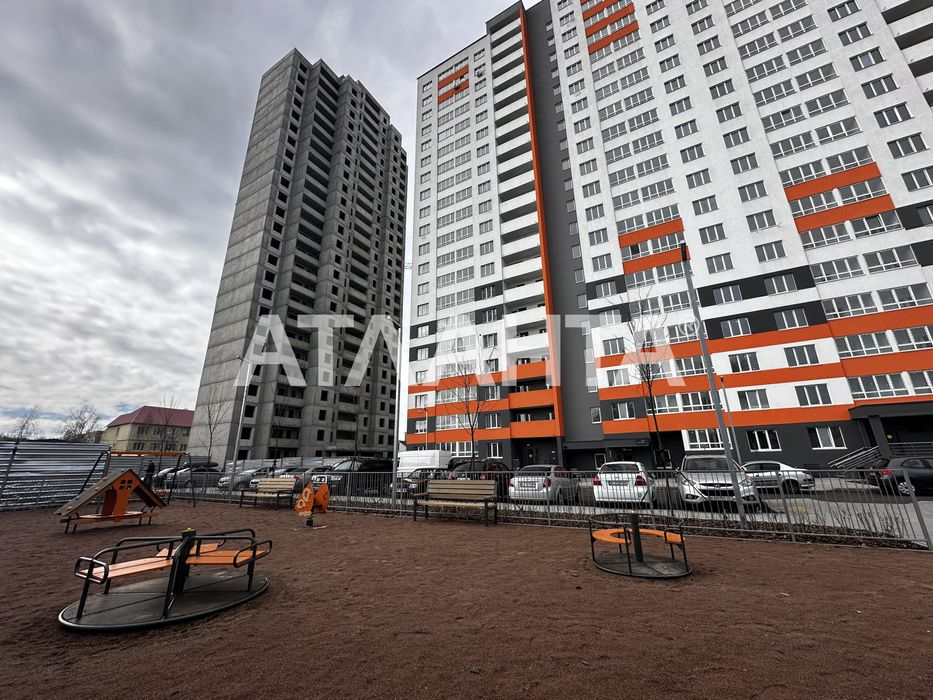 1к.кв ЖК На Озерній метро Теремки