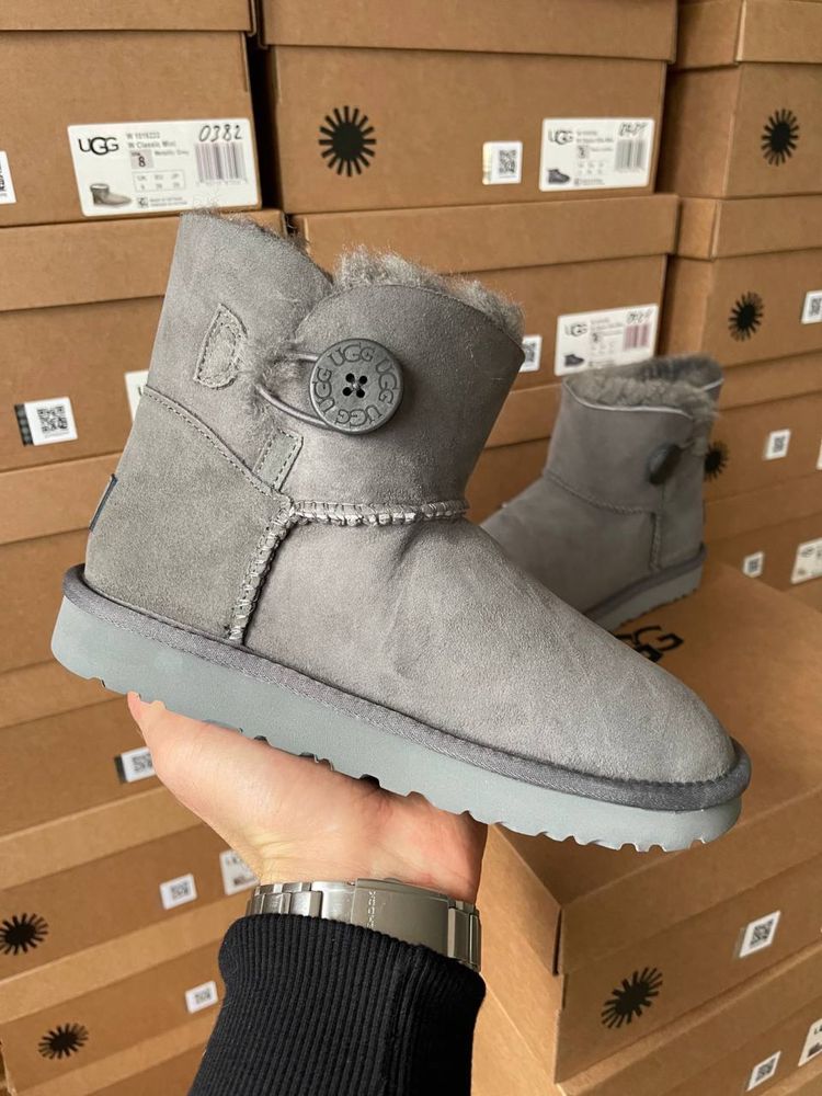 Ugg mini bailey button ii metallic sale