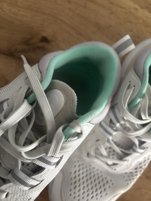 Buty do biegania nike react miller 39