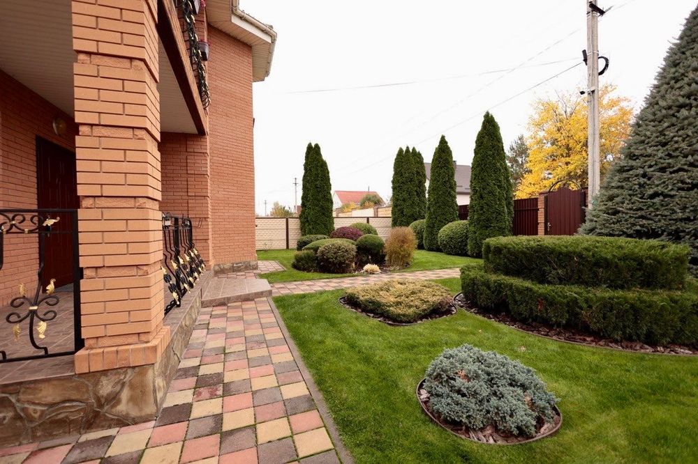 Будинок смт.Бабинці, 200м2+12 соток. Басейн, спорт.майданчик. Без%