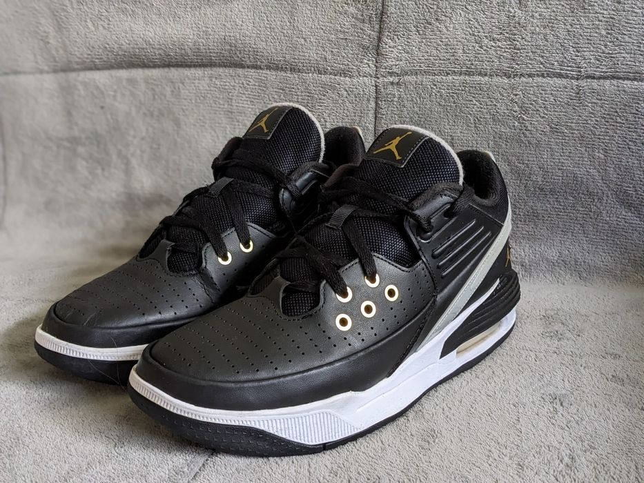 Кросівки Nike Air Jordan Max Aura 5 p.43