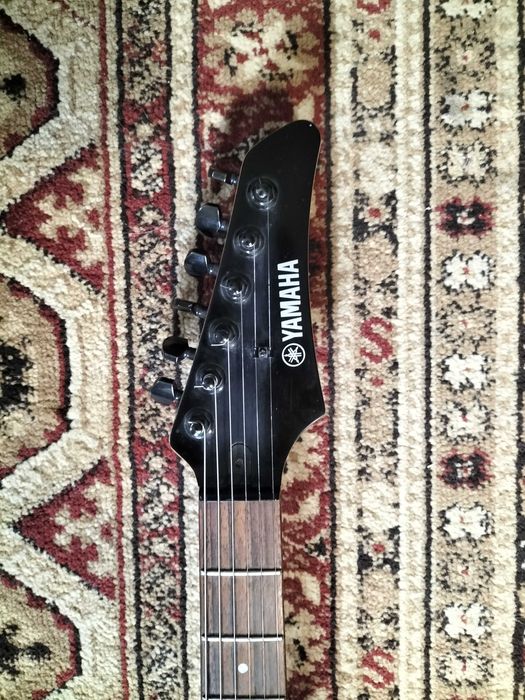 Gitara elektryczna Yamaha