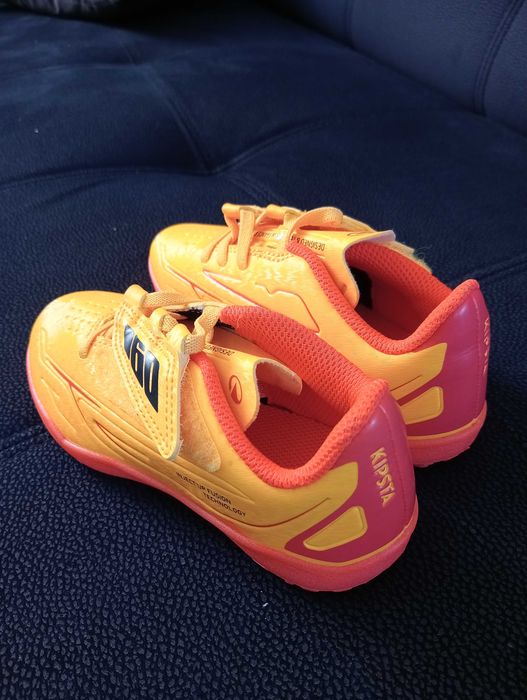 Buty turfy Kipsta rozm. 30, jak nowe