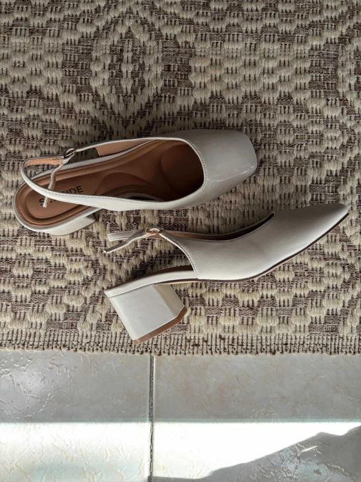 Sapatos mulher creme