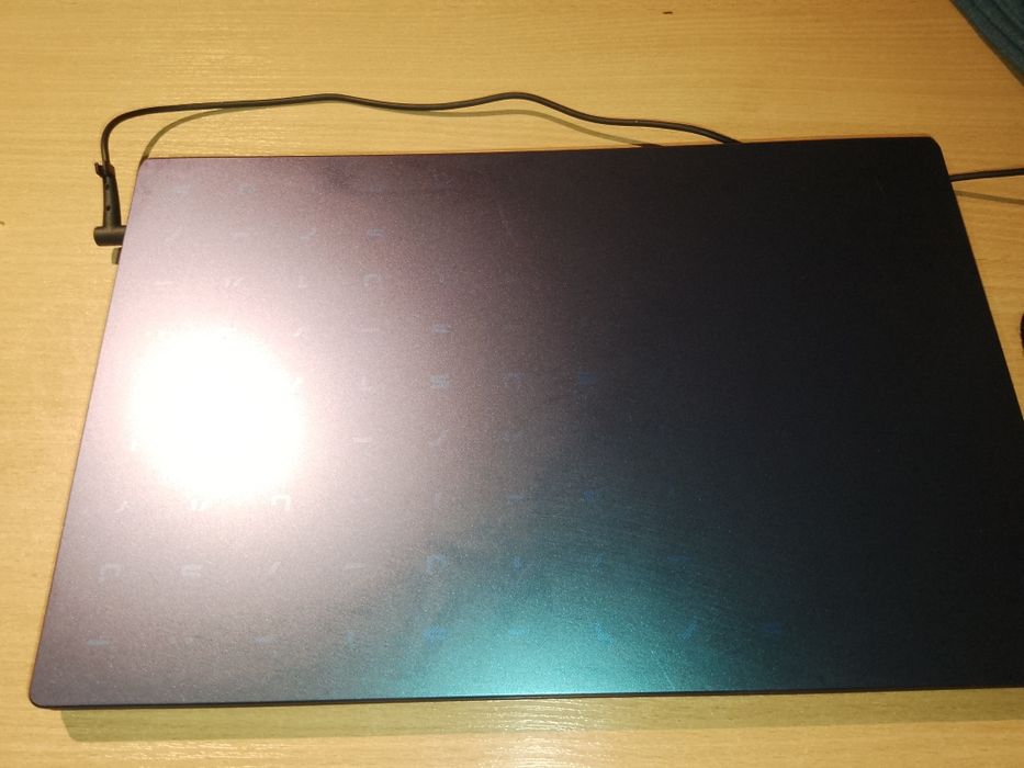 Laptop ASUS E510