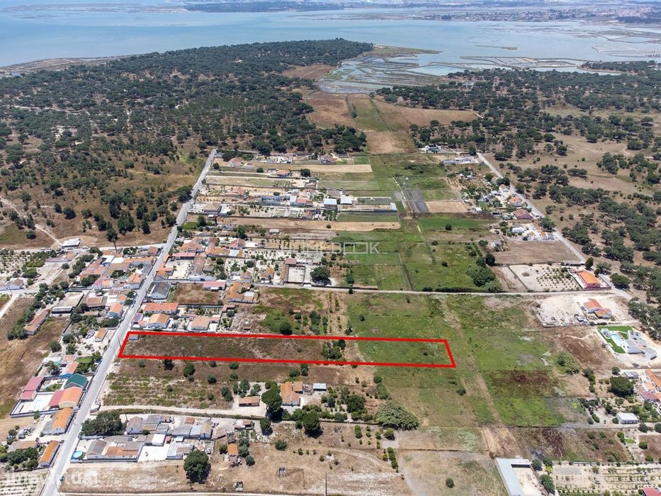 Terreno de 8.500m2 com infraestruturas e furo | Gâmbia
