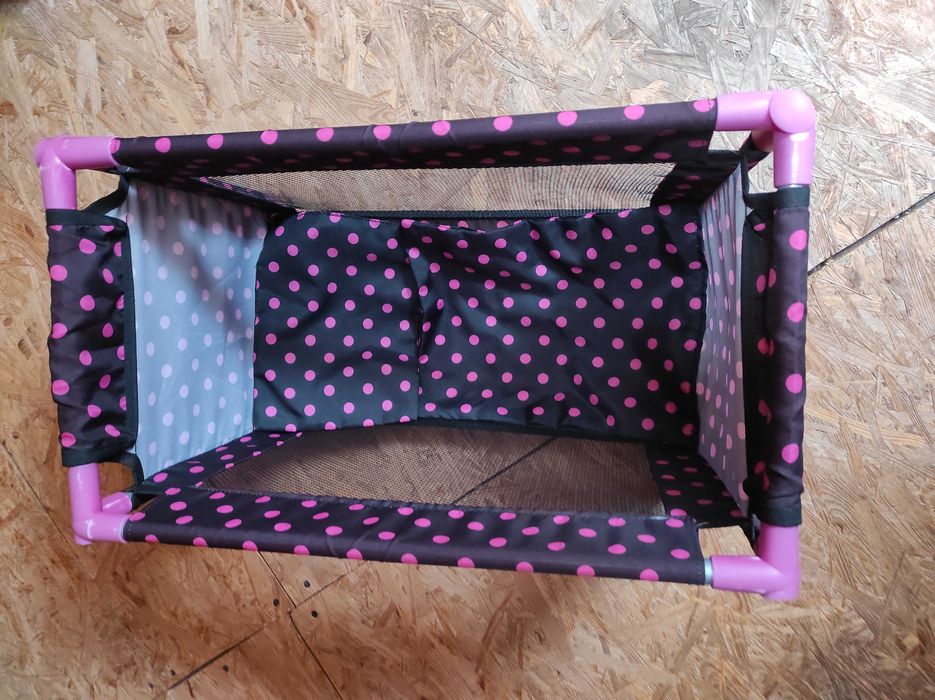 Łóżeczko dla lalek z pościelą i nosidełko