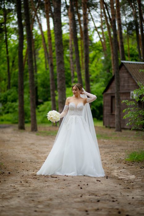 Весільна сукня зі зйомними рукавами/ корсетна весільна сукня