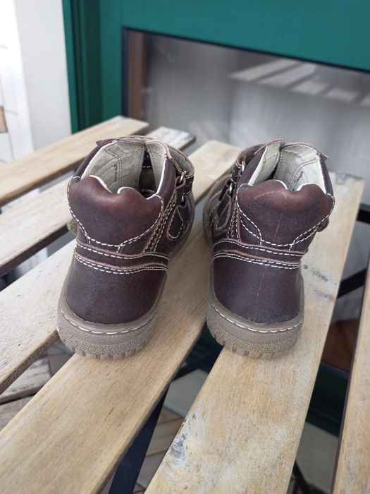 Botas em couro castanhas