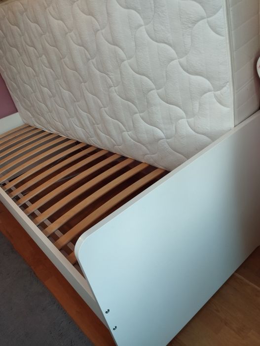 Łóżko slakt ikea