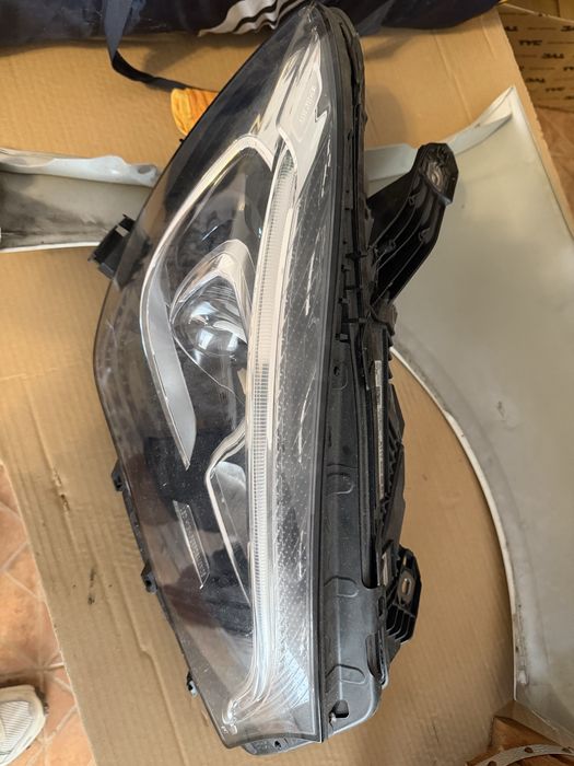 Farol mercedes Cla Xenon w117
