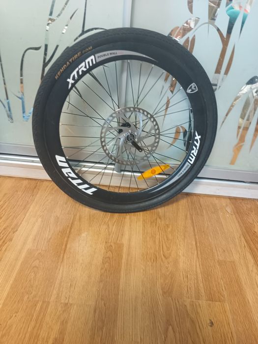 Колеса, 2 штуки в наборі.