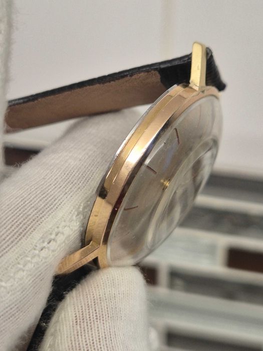 Męski zegarek *Glashutte*garniturowiec