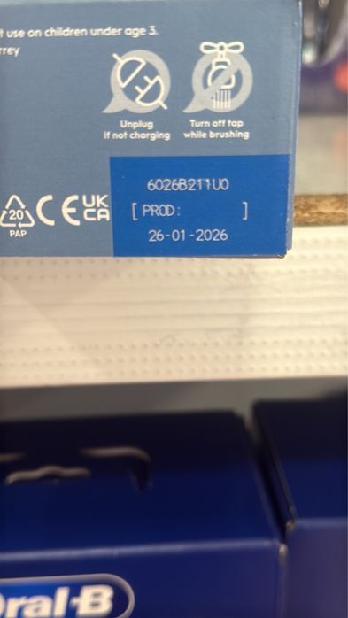 Зубна щітка  Oral-b Pro vitality