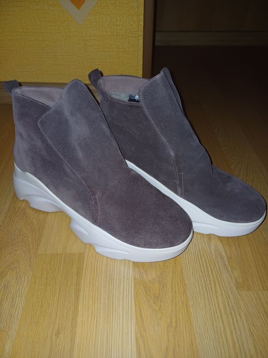 Ботинки зимние замшевые