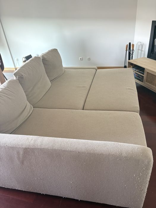 Sofá FRIHETEN cor beje (com cama e arrumaçao)