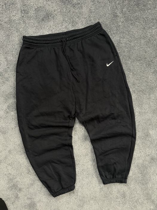 Nike pants baggy