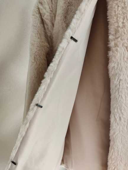 Casaco branco off-white  - pelo