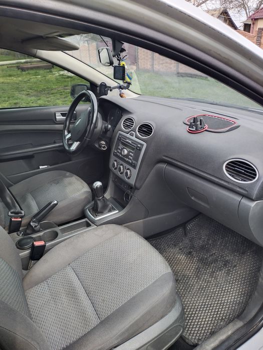 Ford focus 2 1.6 2006 105 л.с.