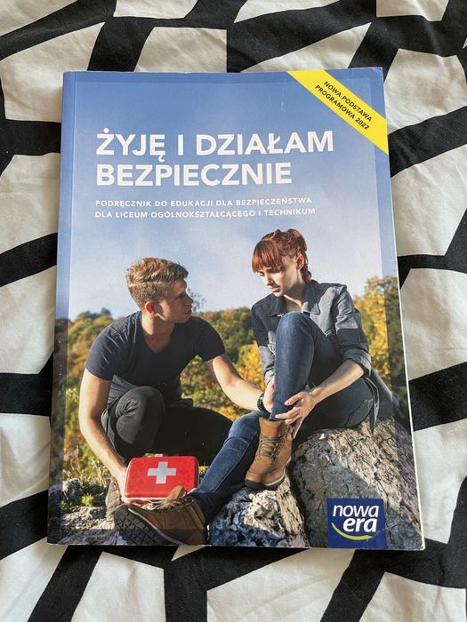 Żyję i działam bezpiecznie podręcznik do edukacji dla bezpieczeństwa