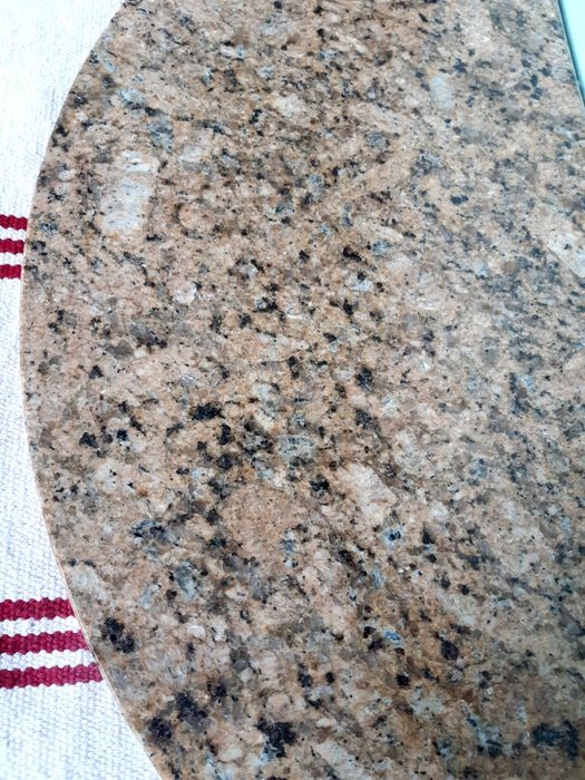 Столешница из гранита