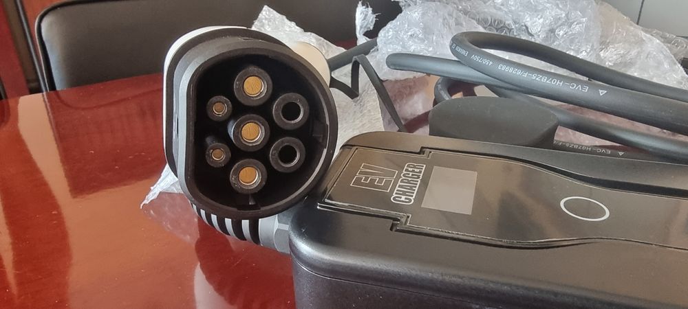 Зарядний пристрій зарядка для авто Type 2 EV Charger 16A