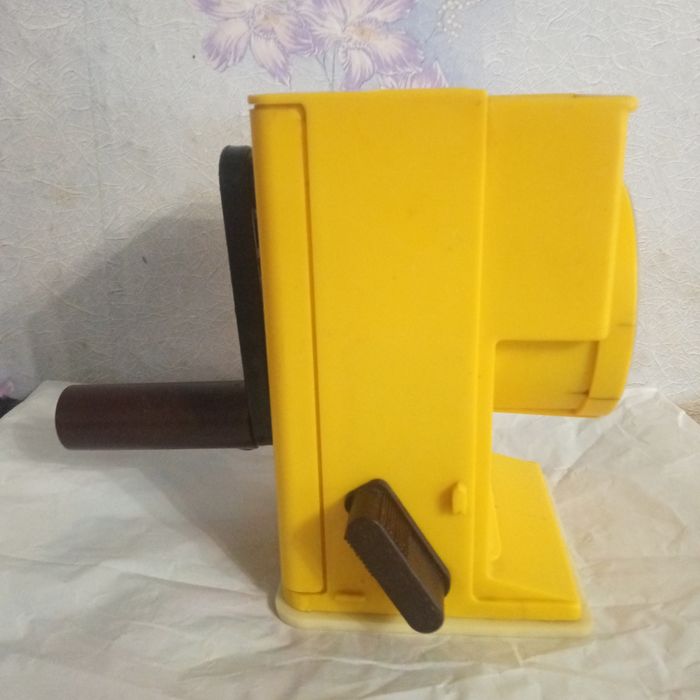 Терка с насадками на присоске