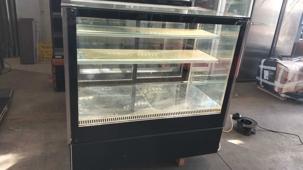 Vitrines cubicas refrigerada