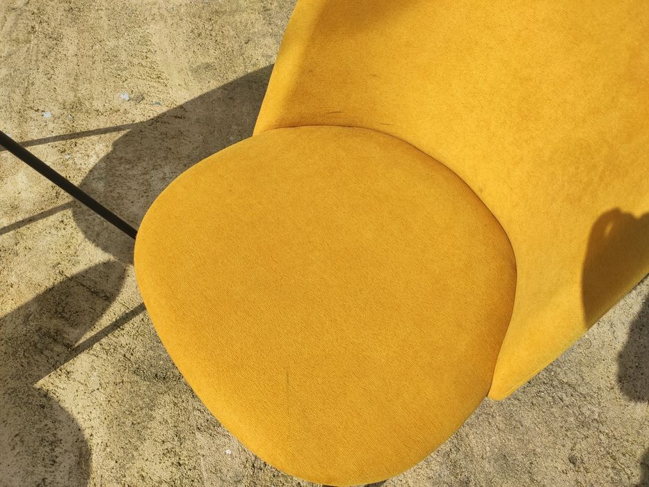 Mesa de jantar + 3 cadeiras