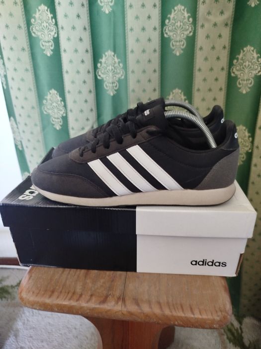Tênis Adidas V.Racer 2.0 pretos
