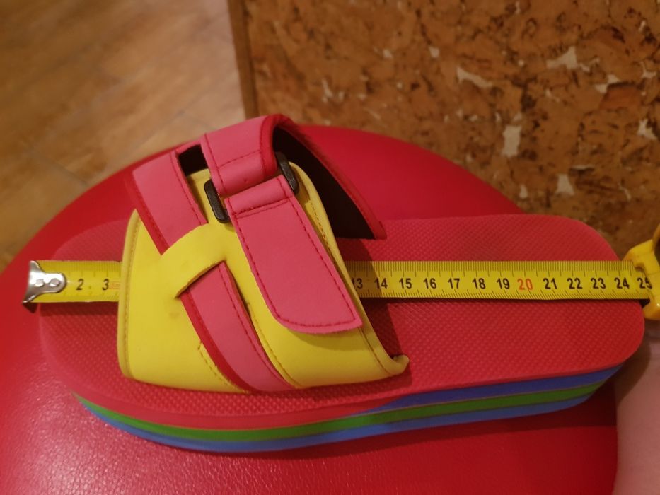 сланці на танкетці ,супер зручні і круті38р(39) Іспанія