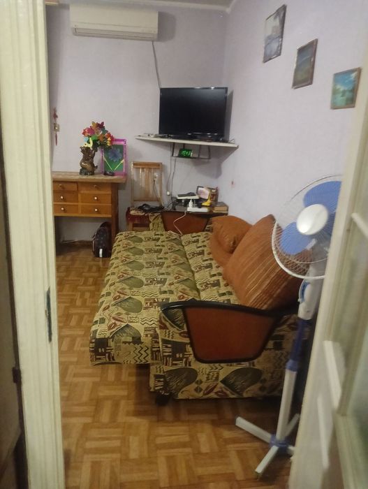 Продаётся 1 ком квартира Осипенковский микрорайон