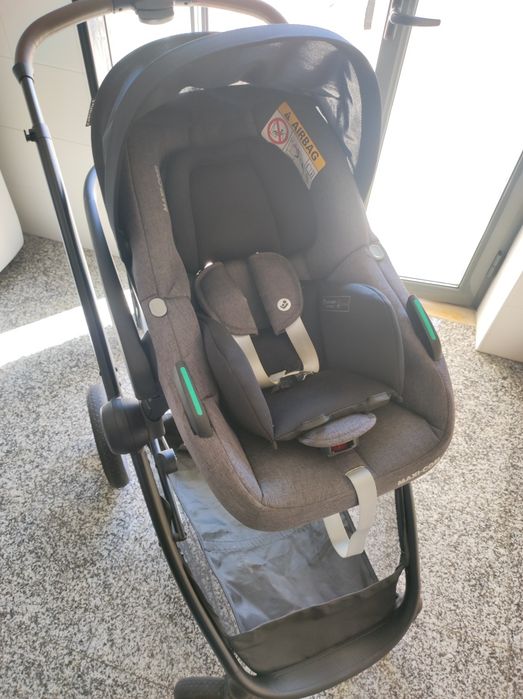 Carrinho de Bebé