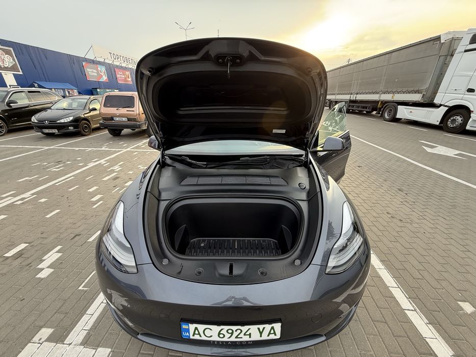 Tesla Model Y Performance 2023