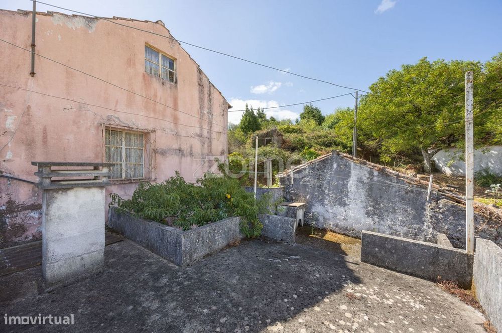 Moradia T2+2 | Garagem | Alvaiázere | Ao abrigo do Simplex