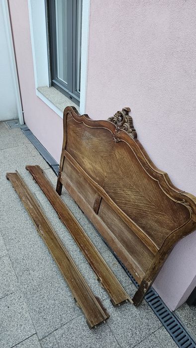 Cama casal Queen Anne