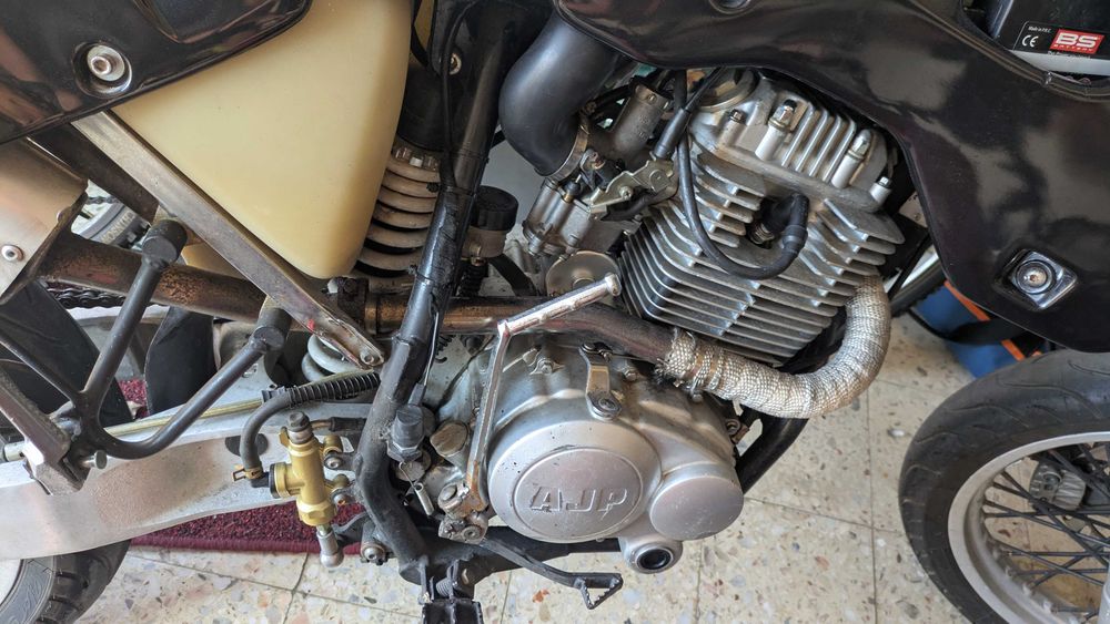 Supermoto AJP pr4 200cc 2006 Carta A2
