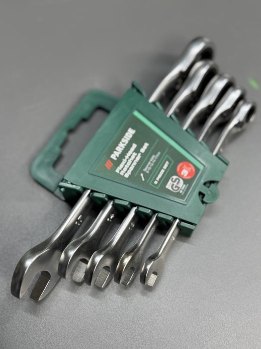 Набір рожково-накидних ключів Parkside з перемикачем